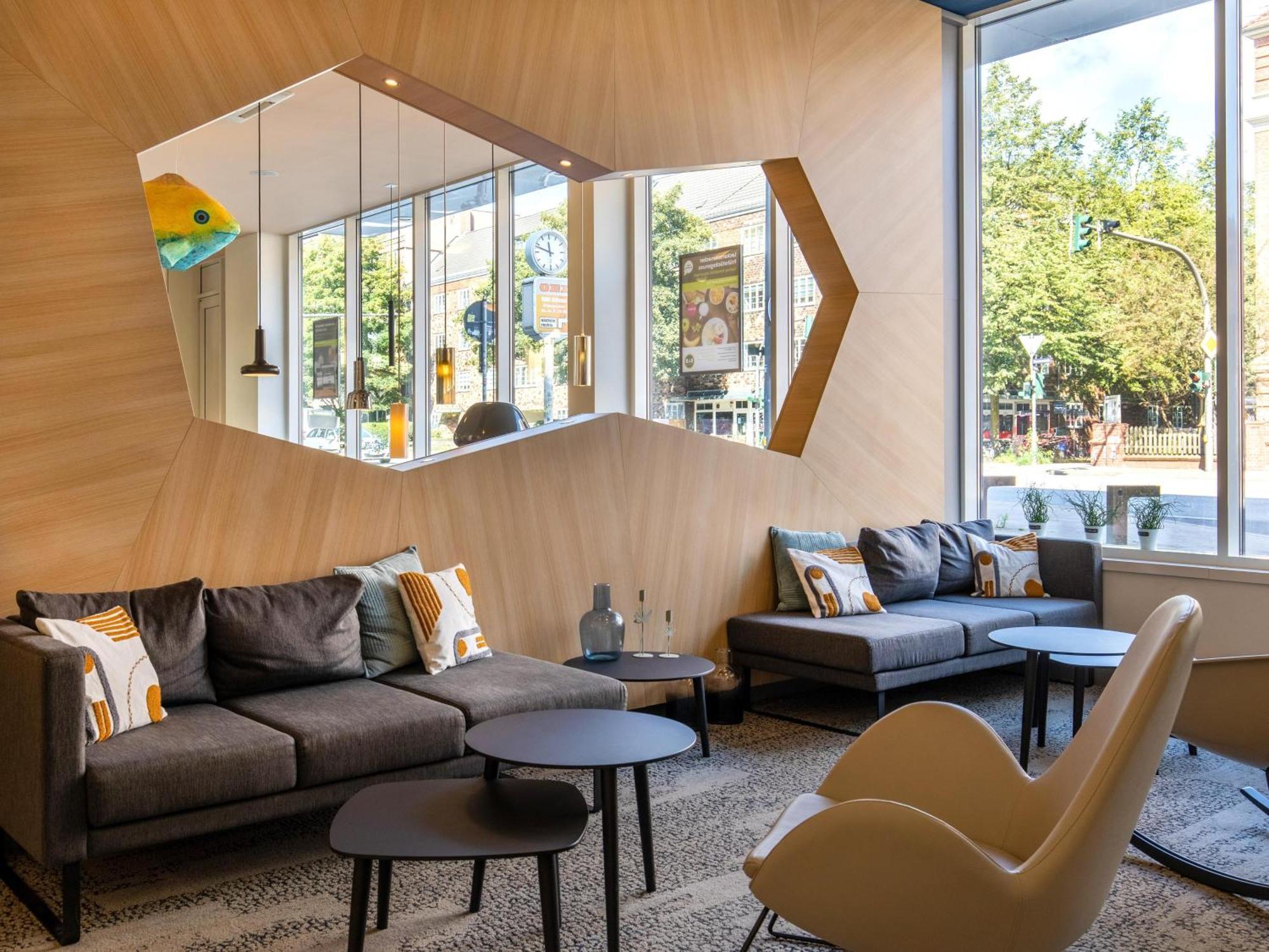 B&B Hotel Hamburg-Altona Экстерьер фото